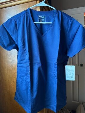 Wink Women’s Solid Navy V-Neck Scrub Top